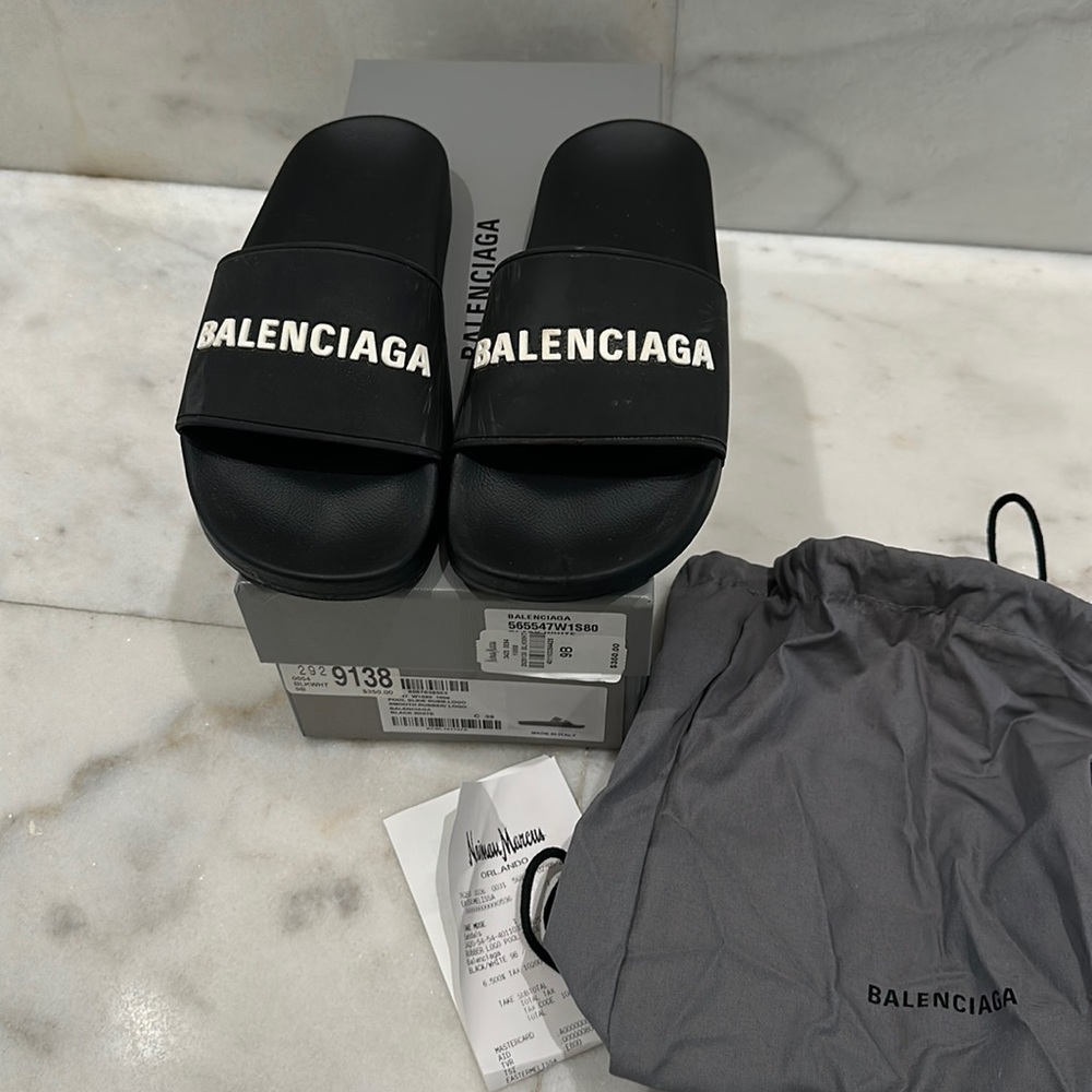 Women’s Balenciaga Pool Slides- Size 39
